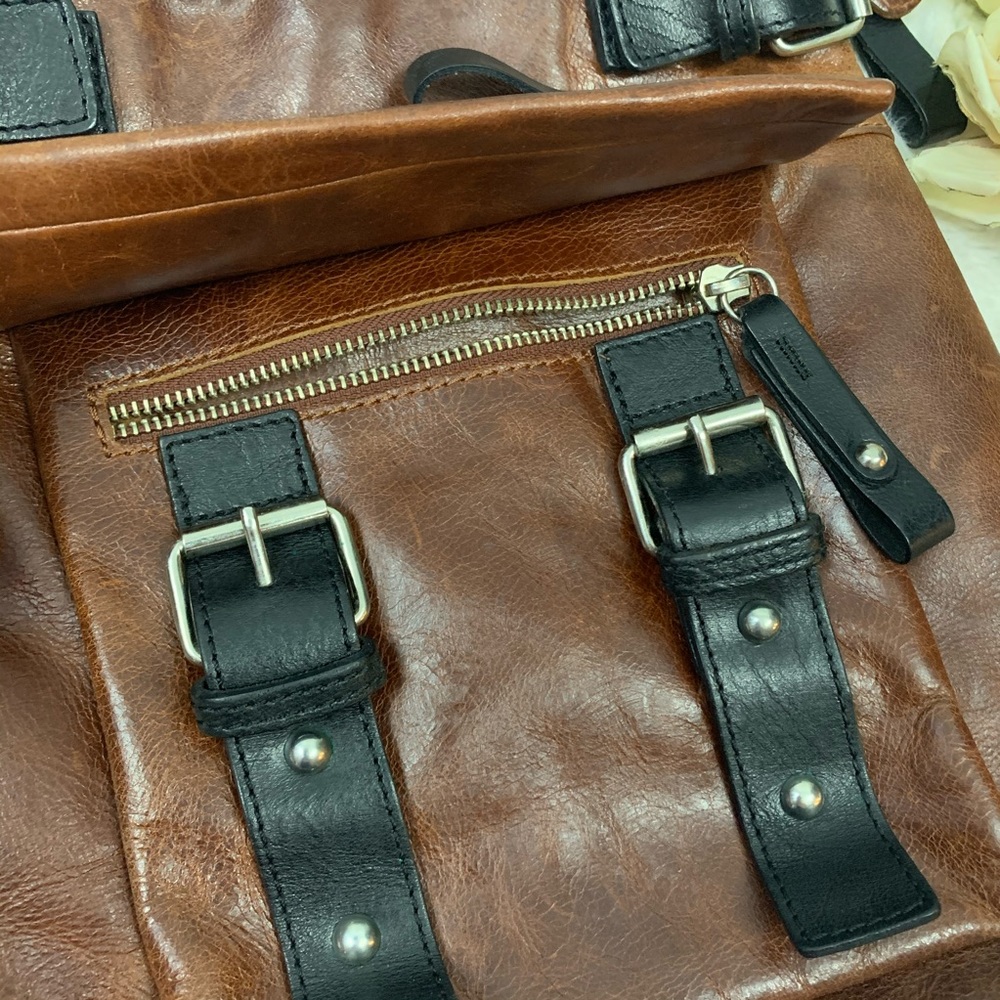 TANO Genuine Leather Crossbody Bag - Picture 3 of 8